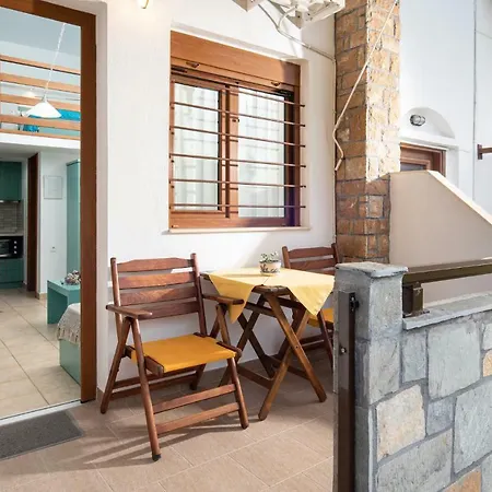 Akti House Psarogiannis & *